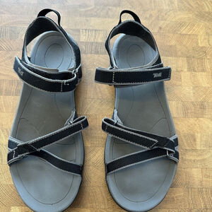 Teva Women's Verra Sandal, Black Size 9